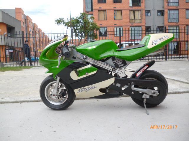 ganga moto niño minimoto carreras motor 2T kawasaki zx1000 esta nueva
