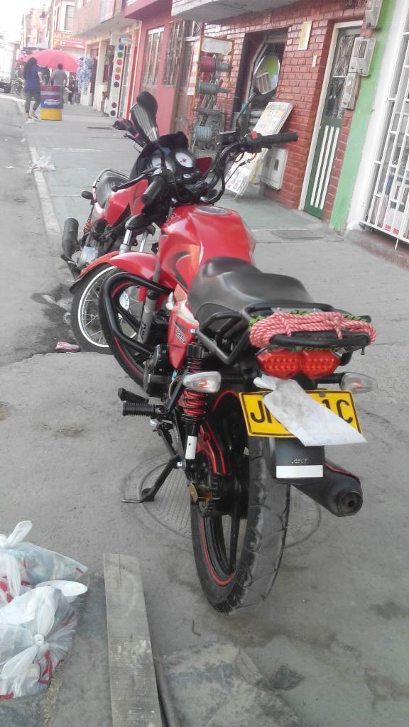 Vendo Moto Buena Pales Asta Dicienbre