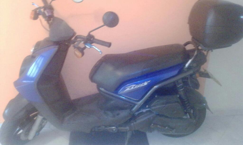 Moto Yamaha 2012