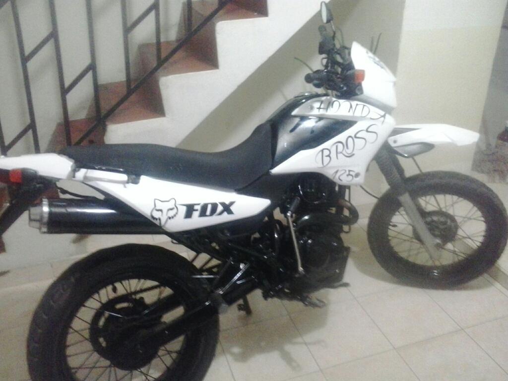 Se Cambia O Vende Honda Bross