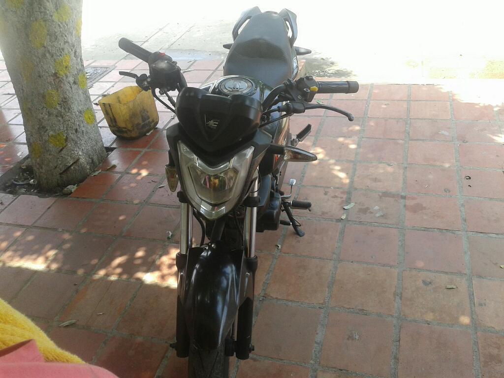 Vendo Moto Arsen 2. 15700km Año 2012