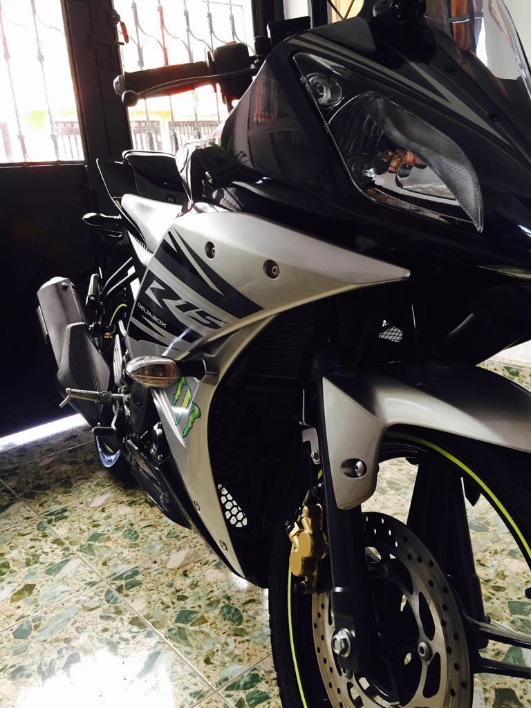 Permuto Yamaha Yzfr15 2017 por Z250