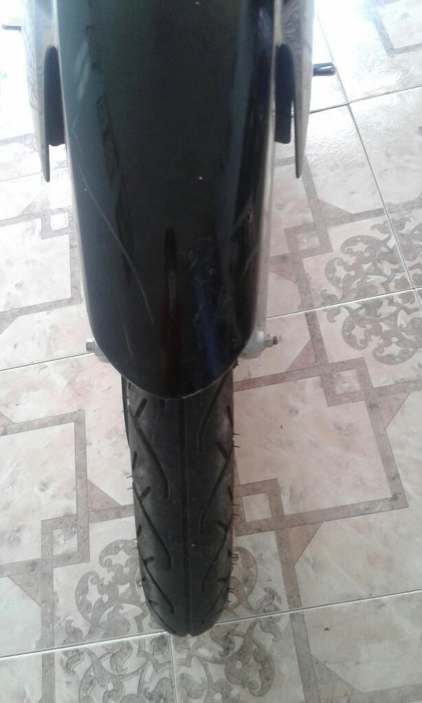 Vendo Moto Suzuki Modelo 2015 Km 1800