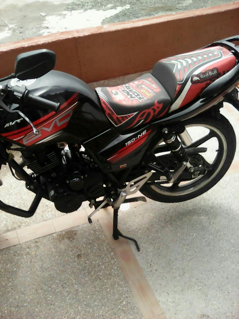 Vendo Moto Akt 150