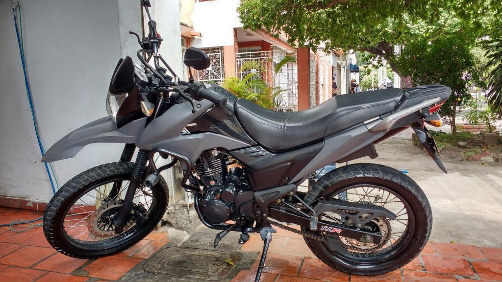 Moto AKT TTR125