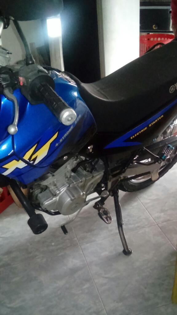 Moto Yamaha Xt225,modelo 2006