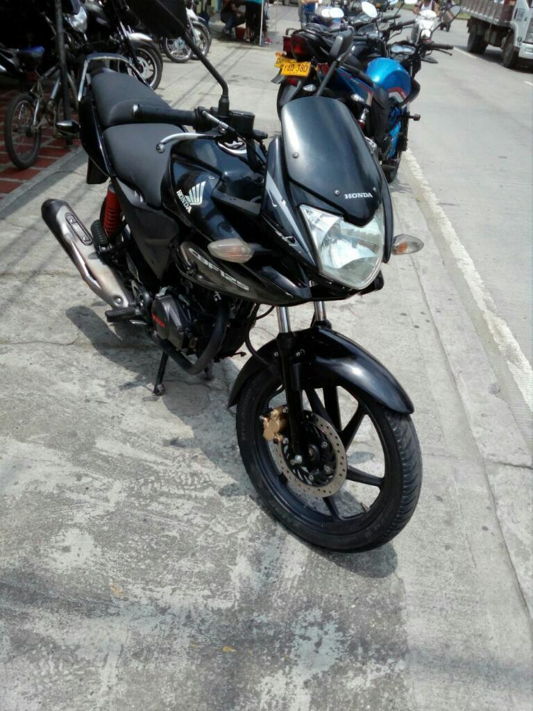 Motocicleta Cbf