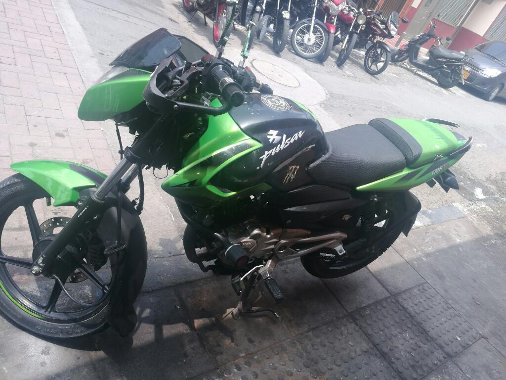 Vendo Pulsar 135 Modelo 2013