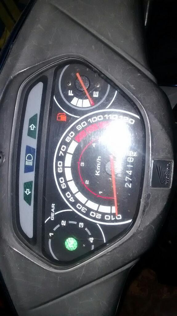 Wave 2013 Papeles Al Dia, Valluna