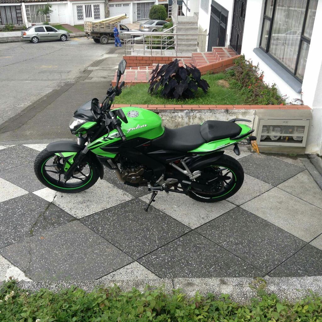 Pulsar Ns 200 2015