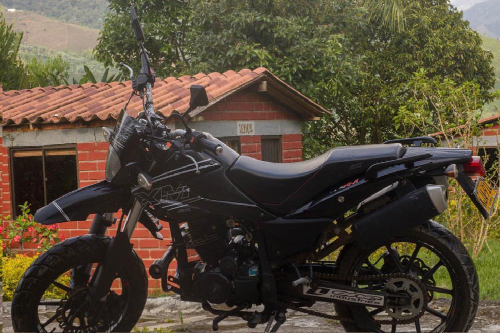 Motocicleta AKT XM180 MODELO 2012 $ 2.400.000 negociables