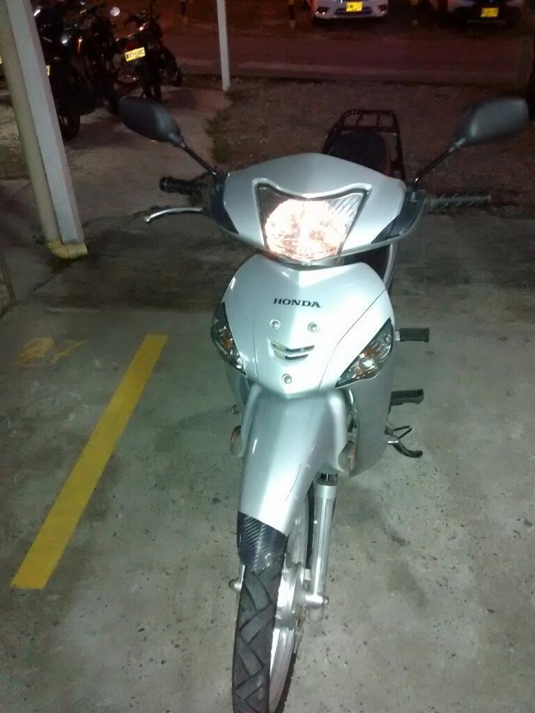 Moto Honda C 100 Wave en Buen Estado