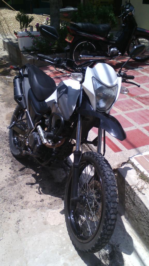 Vendo Tt 150 Br Mod 2015 con Soat Y Tecn