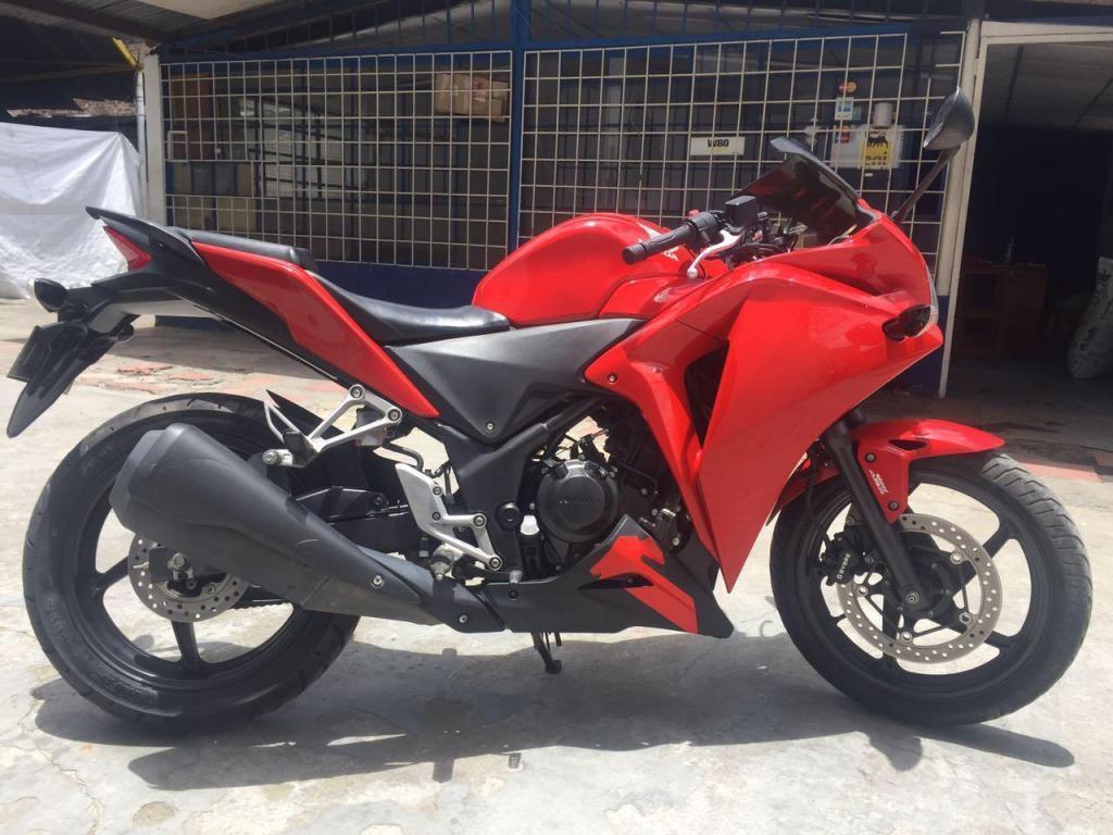 Honda cbr 250r std 2016