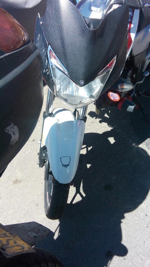 Vendo Moto Discover St 125 Modelo 2014