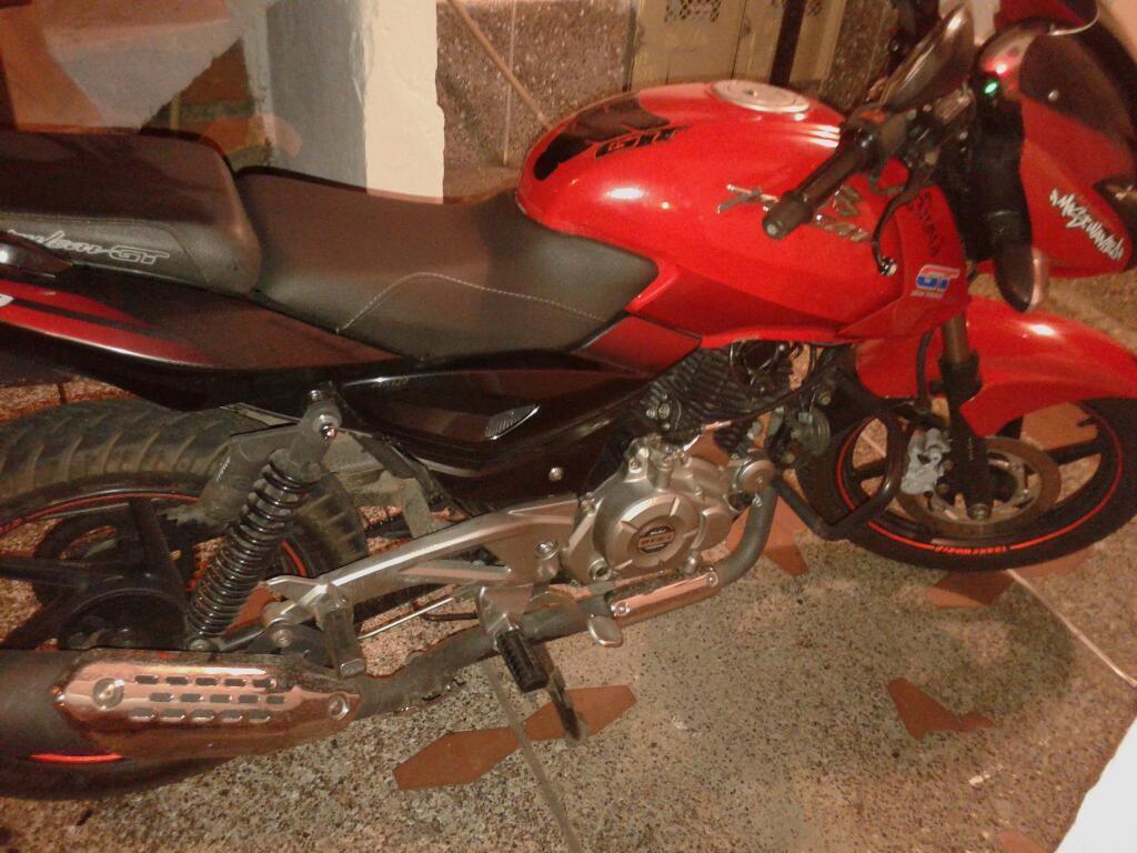 Pulsar 180 2014