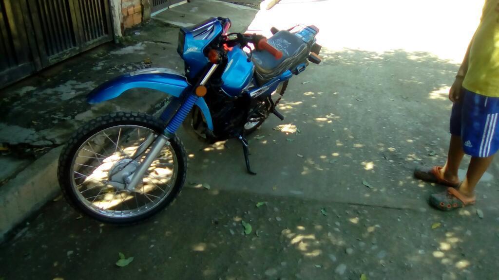 Vendo Moto Dt 125 O Permuto por Boxer