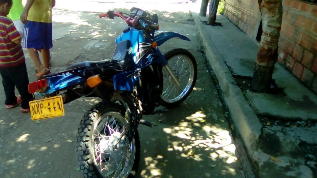 Vendo Moto Dt 125 O Permuto por Boxer