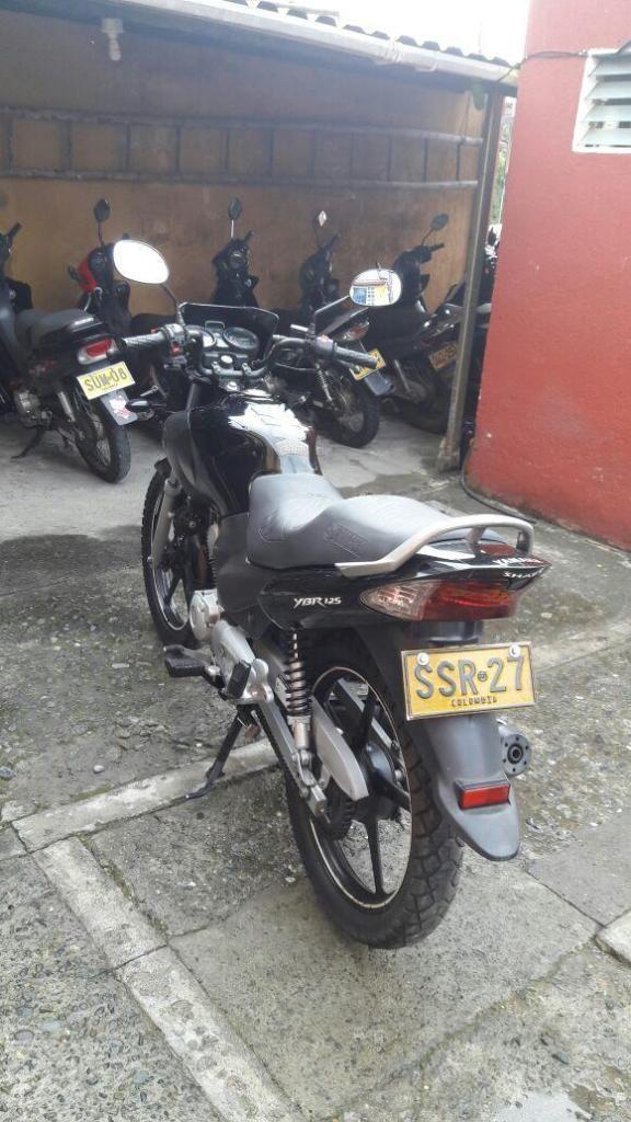 VENDO MOTO YBR 2011