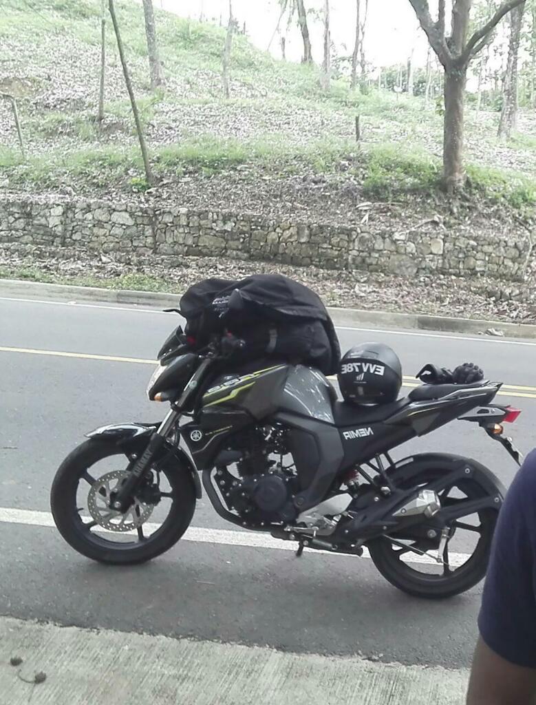 Se Vende Fz 2017 de Kilometraje 7 Mil