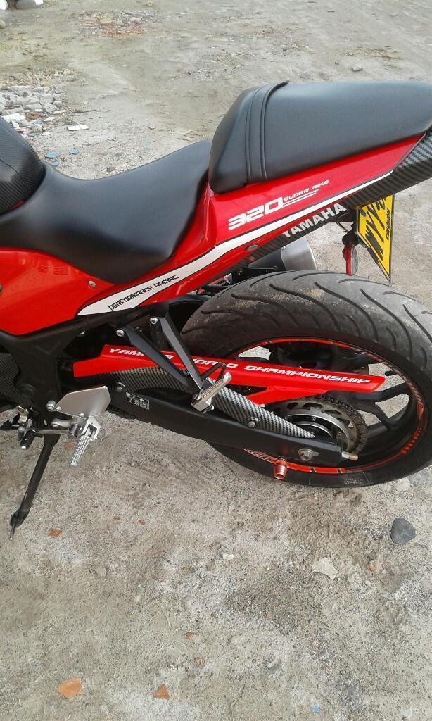 Moto R3 Yamaha