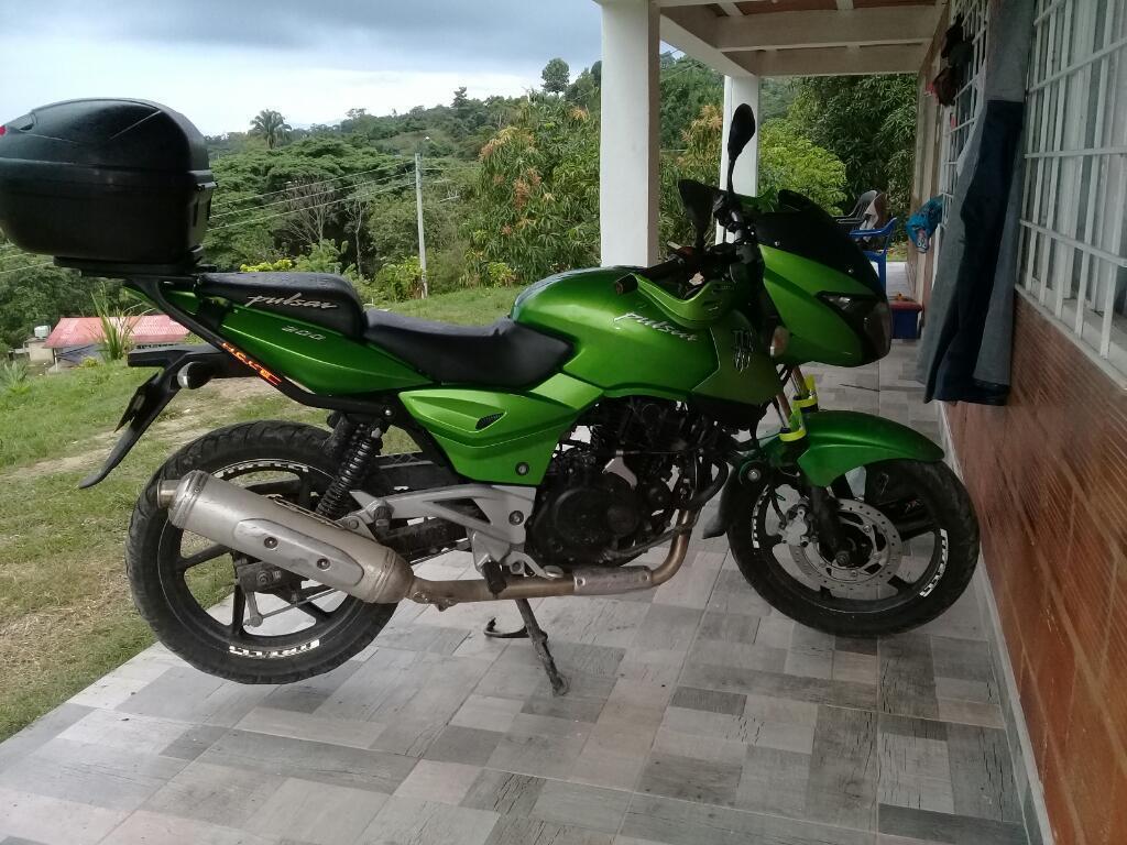 Vendo Pulsar 200 con Papeles Al Dia