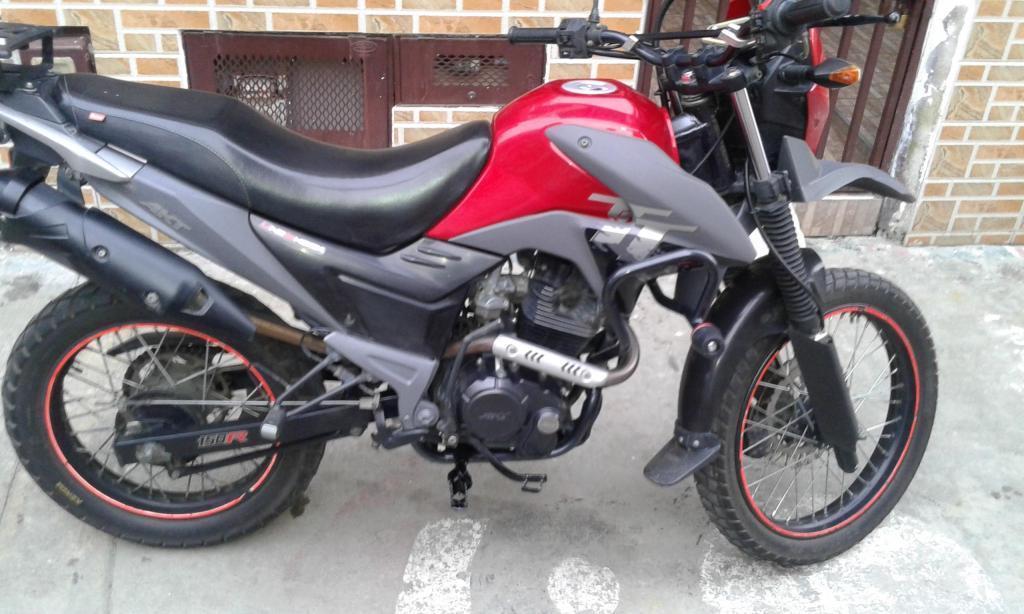 VENDO MOTO TTR 150 MD 2015