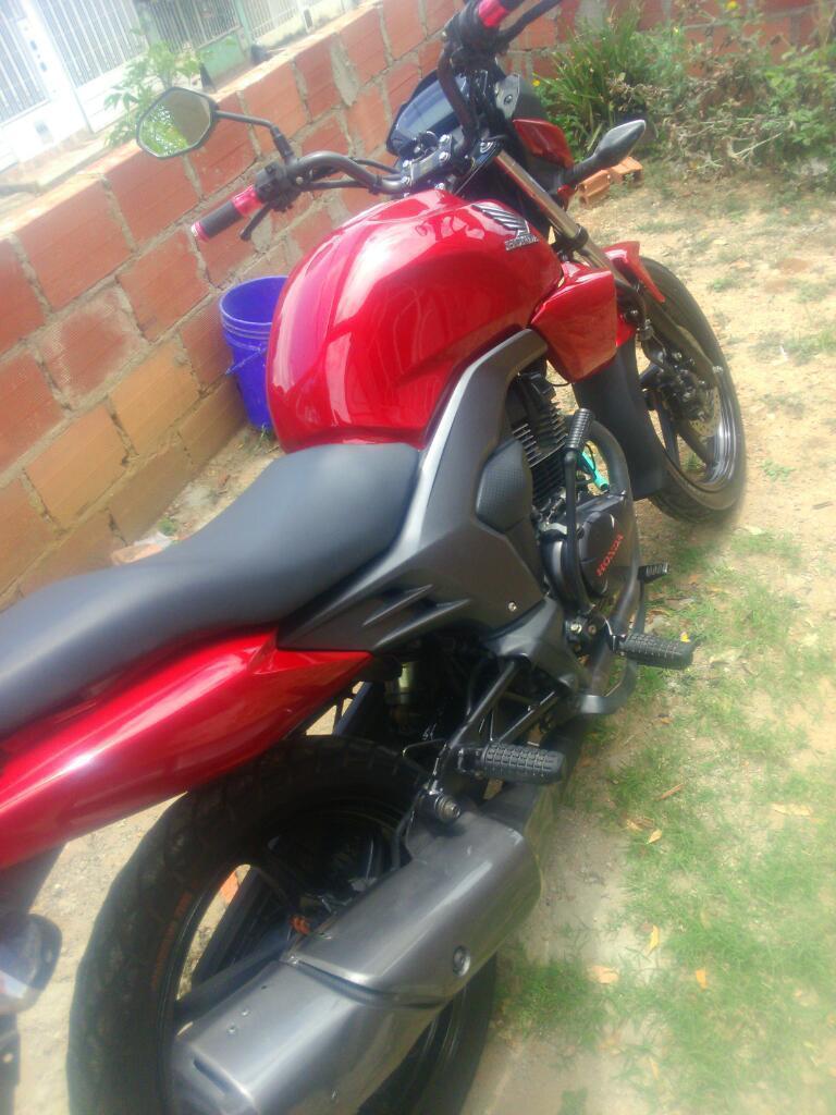Vendo Honda Invicta 150 2014