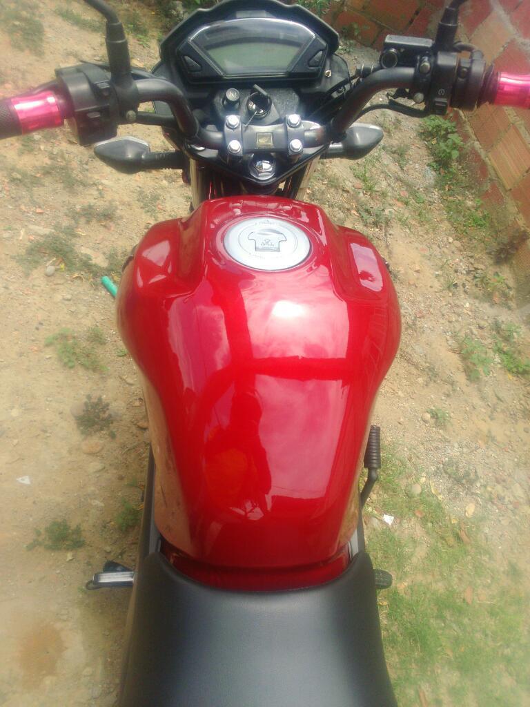 Vendo Honda Invicta 150 2014