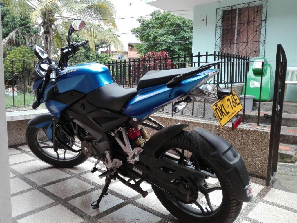 moto pulsar Ns 150