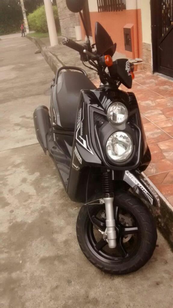 Moto Yamaha Biwisx