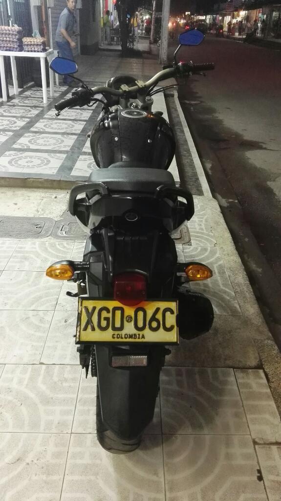 Moto Fz16 2013