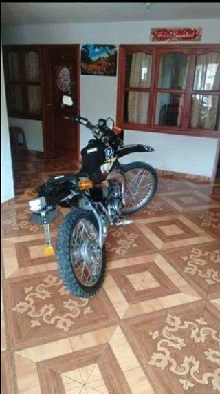 Se Vende Hermosa DT 125