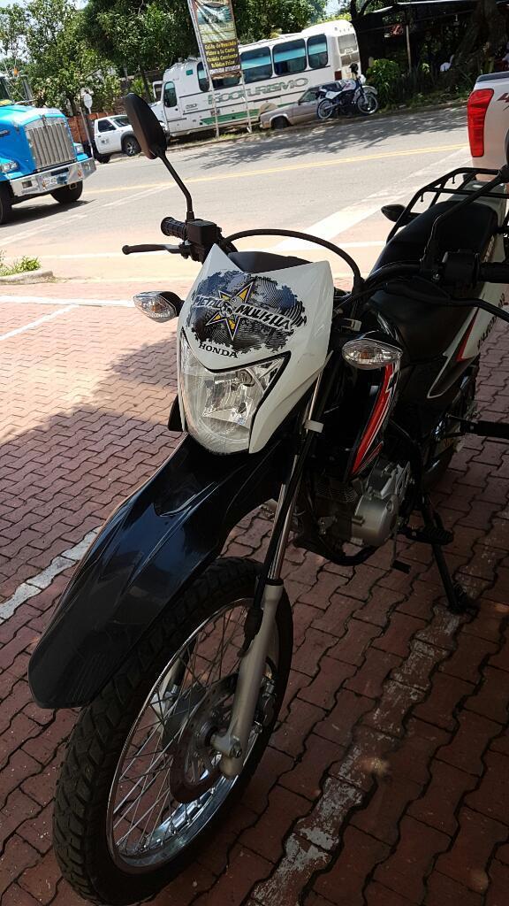 Vendo Moto Honda Xr150 L