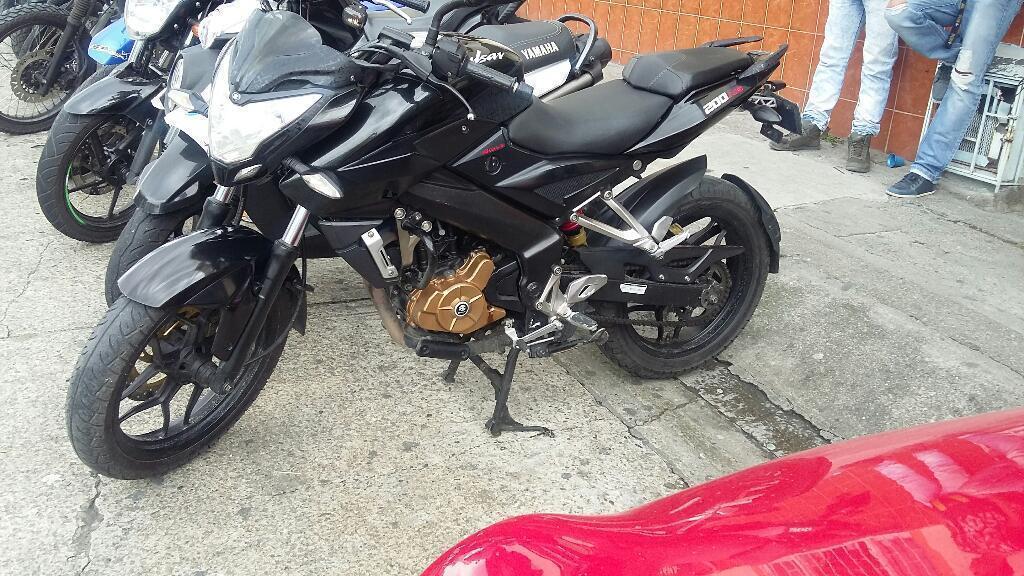 Vendo Pulsar Ns 200 Negra de Setta