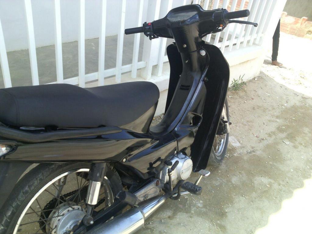 Vendoo cambio akt especial 110 en buen estado mod 2009