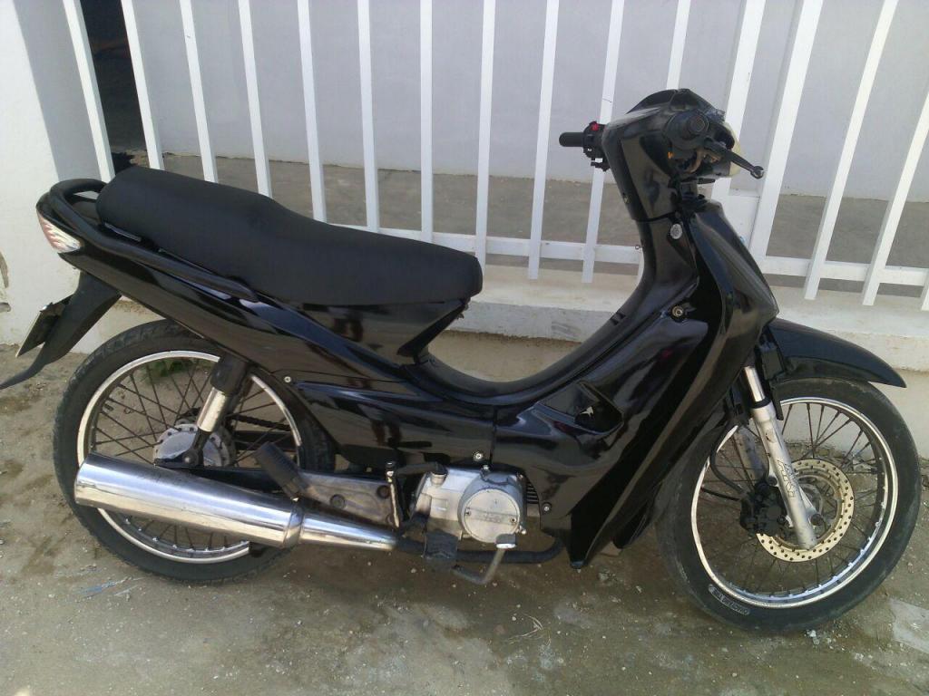 Vendoo cambio akt especial 110 en buen estado mod 2009