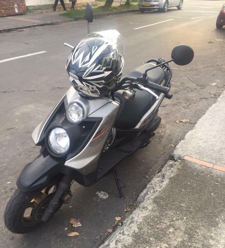 Moto Yamaha BWS 2