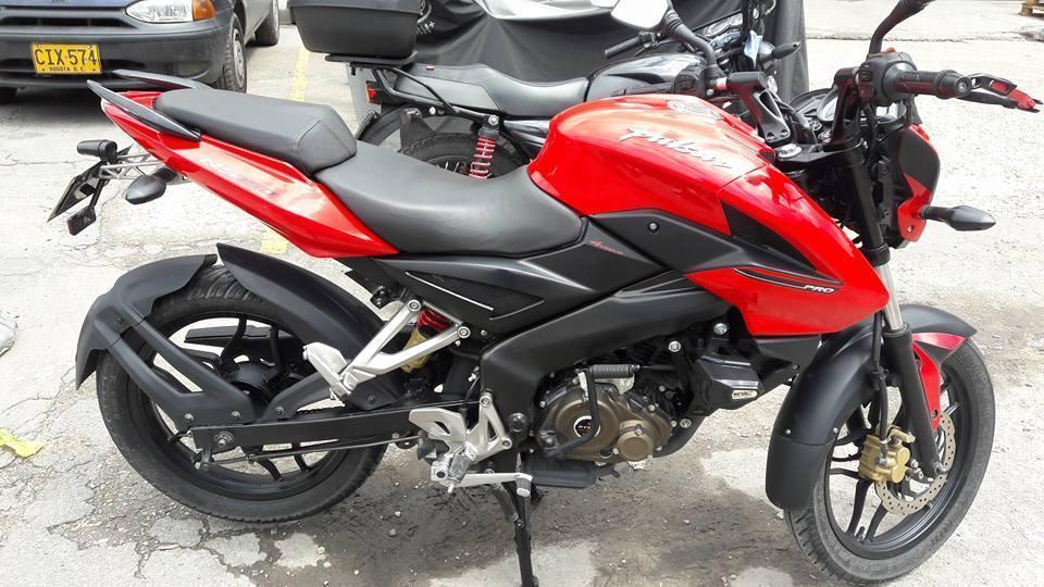 SE VENDE MOTO