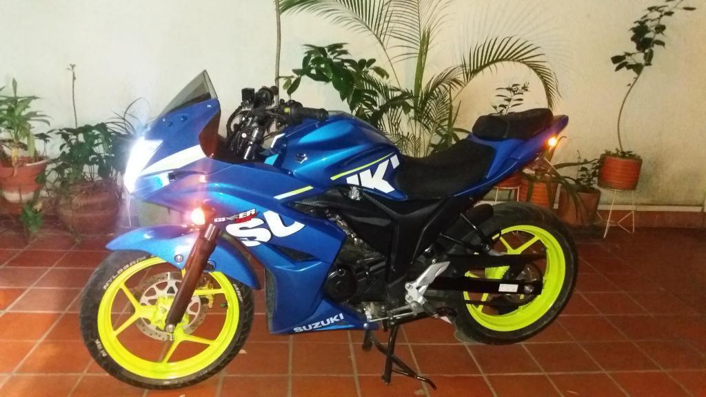 suzuki Gixxer SF Modificada 13.000 km