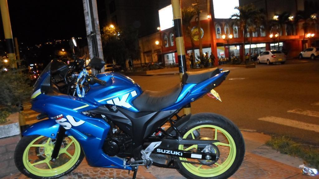 suzuki Gixxer SF Modificada 13.000 km