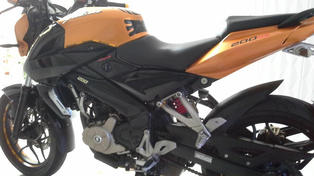 SE VENDE NS 200 SUPER BARATA