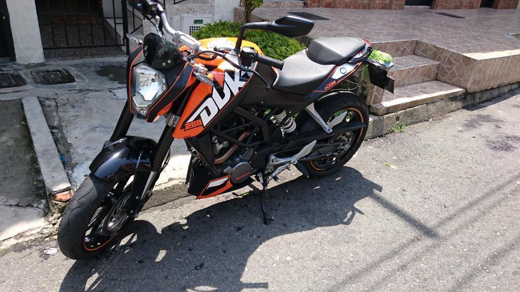 Vencambio Ktm Duke 200, Perfecto Estado