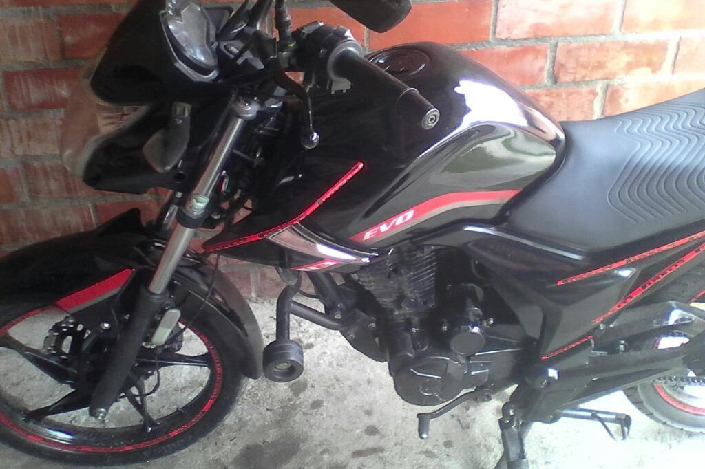 Vendo Moto Akt Evo R3