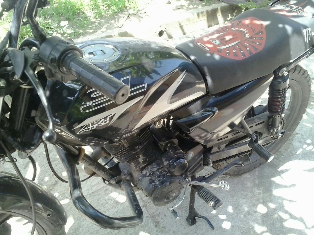 Vendo Moto en Buen Estado