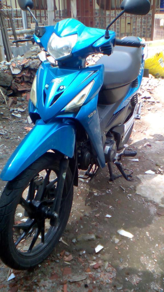 VENDO MOTO AKT FLEX 125