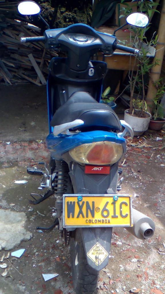 VENDO MOTO AKT FLEX 125