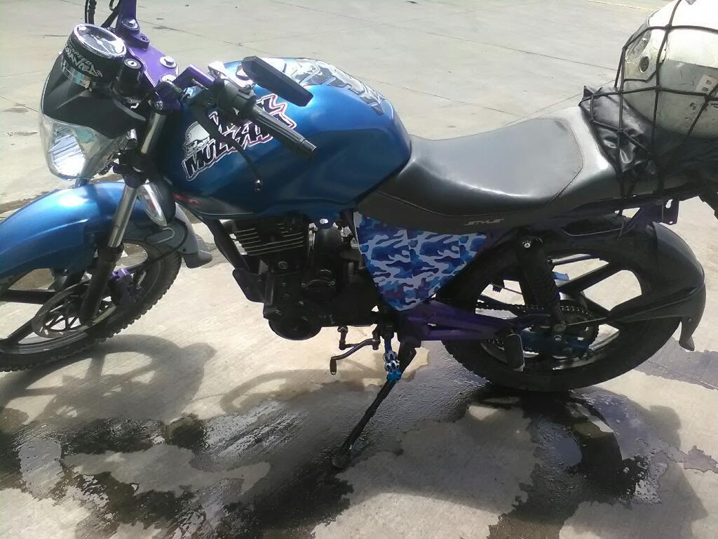 Vendo Moto Varata