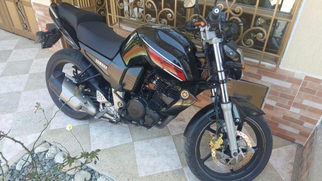 VENDO FZ 16 MODELO 2012