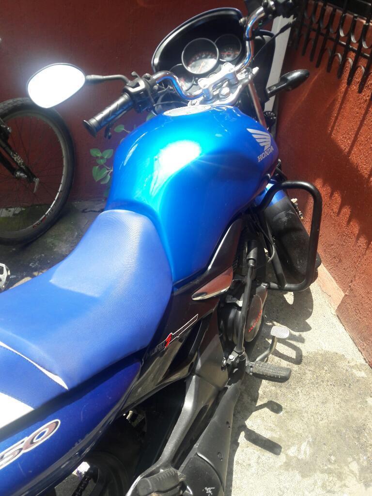 Vendo Cbf 150 Modelo 2010 Hermosa Full